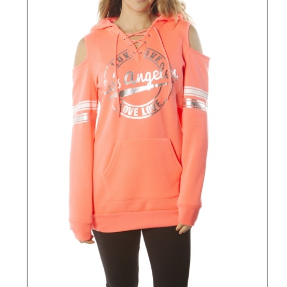 SPECIAL ONE Tops - HOST PICK 💕 LAST CALL‼️ DONATING TO FIRE VICTIMS‼️ HOODED SWEATSHIRT Womens M L